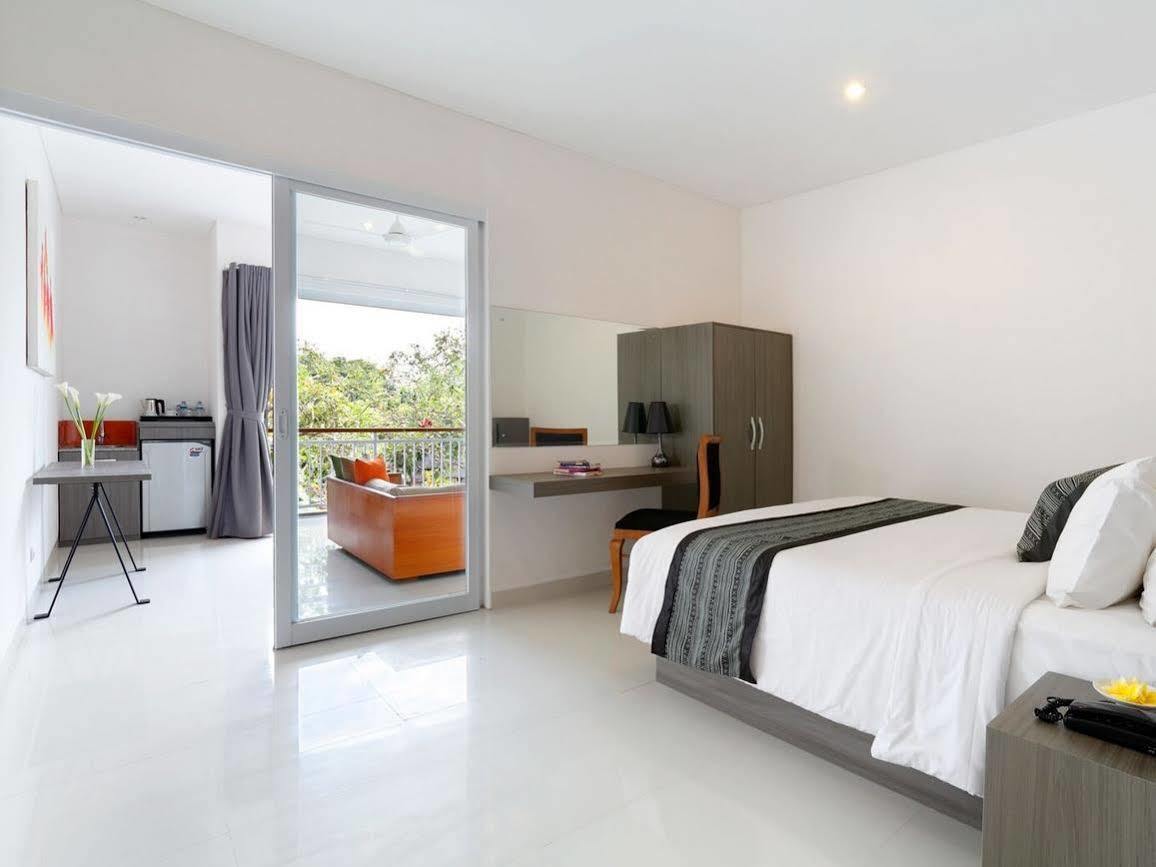 Harmony Beach Suite Seminyak  Exterior photo